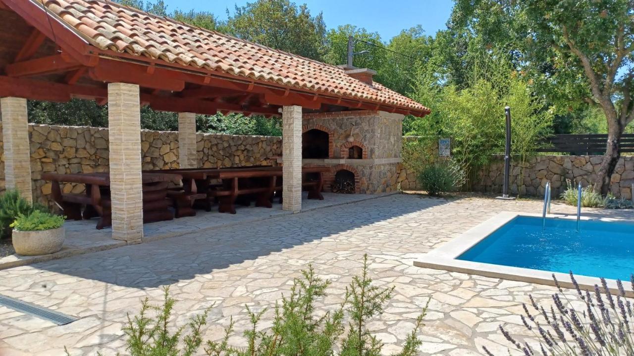 Apartmani Ivica Krk Town Exterior foto